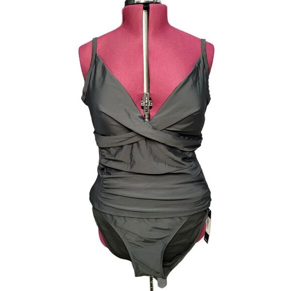 Nicole Miller Studio 2-Piece Swimwear (Size 3X) - Picture 1 of 7